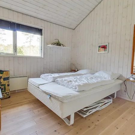 Dom wakacyjny Four-bedroom Holiday In *